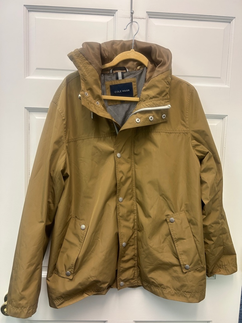 Cole Haan Signature Men’s Khaki Hooded Rain Jacket Size L Lightweight EUC - Picture 3 of 12